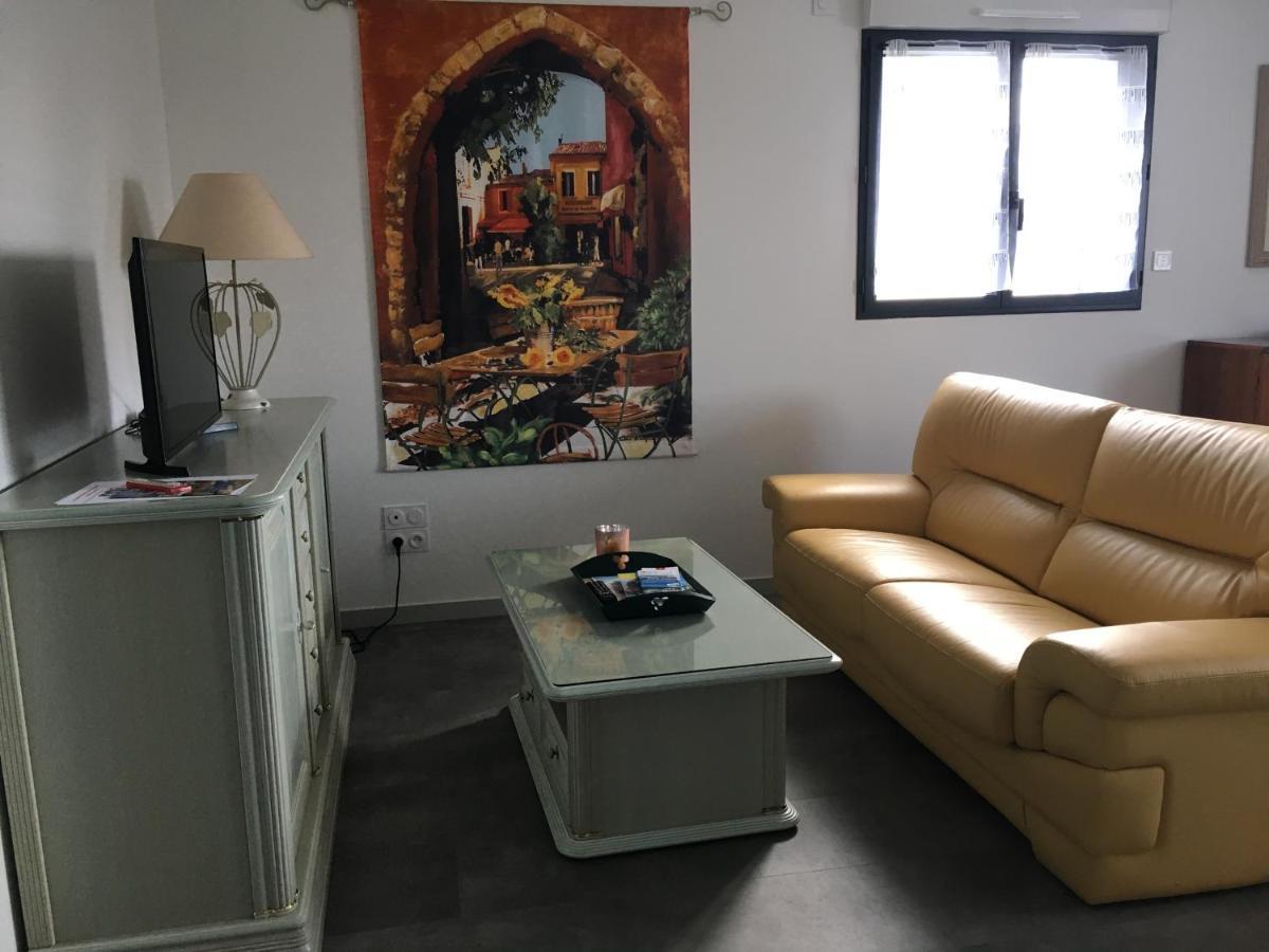 Appartement T2 Independant Dans Maison Pugny-Chatenod Exteriér fotografie